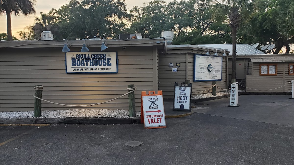 Skull Creek Boathouse